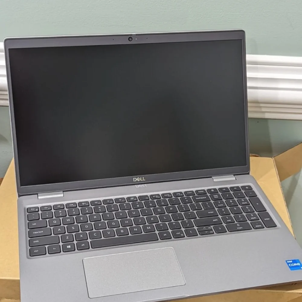 Laptop - Picture 6 of 9